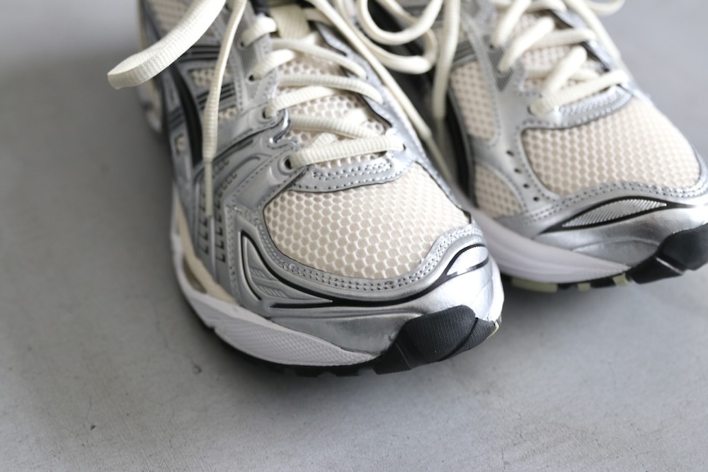 ASICS (å) "GEL-KAYANO 14 -Birch/Pure Silver-"