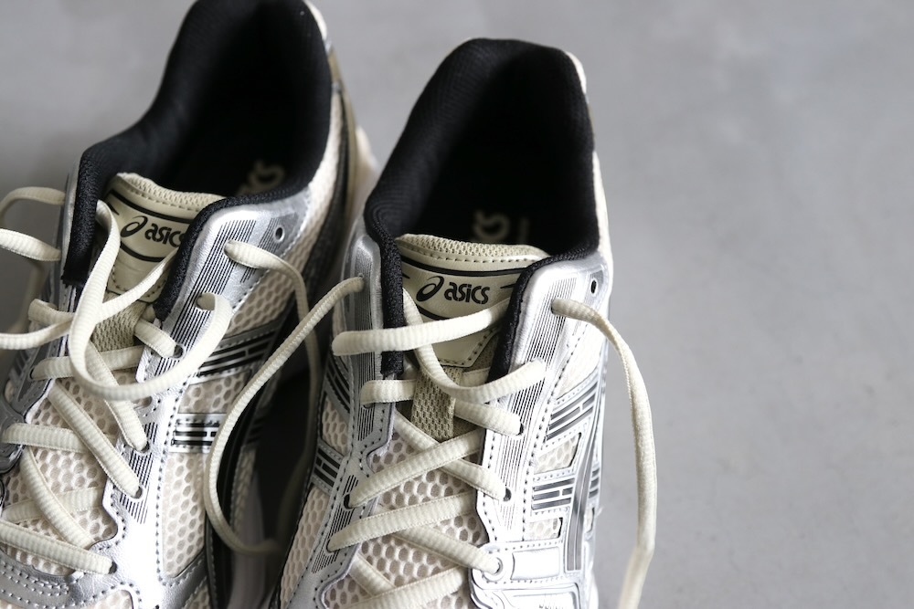 ASICS (å) "GEL-KAYANO 14 -Birch/Pure Silver-"