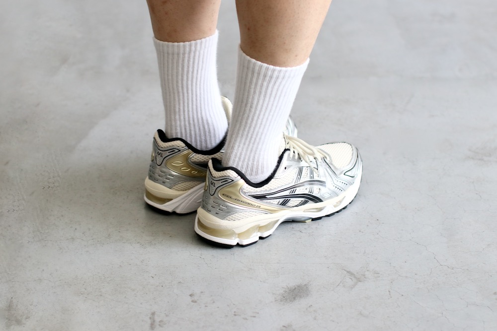ASICS (å) "GEL-KAYANO 14 -Birch/Pure Silver-"