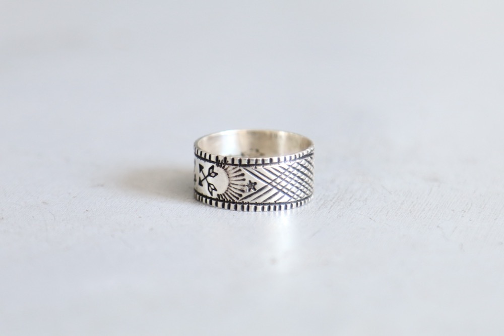 北米のインディアンジュエリーと装飾品 写真集 Indian Jewelry Indian Jewelry (インディアン ジュエリー)