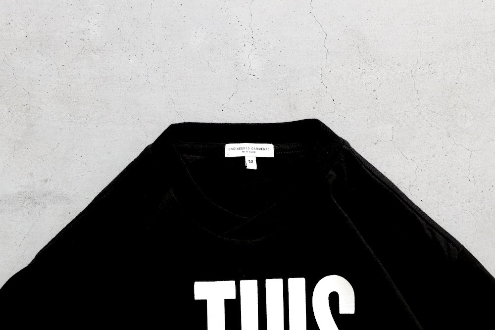 Engineered Garments (���󥸥˥����ɥ�������) "Printed Cross Crew Neck T-shirt -This Are-"