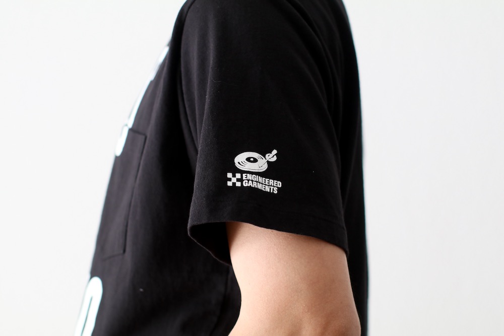 Engineered Garments (���󥸥˥����ɥ�������) "Printed Cross Crew Neck T-shirt -This Are-"