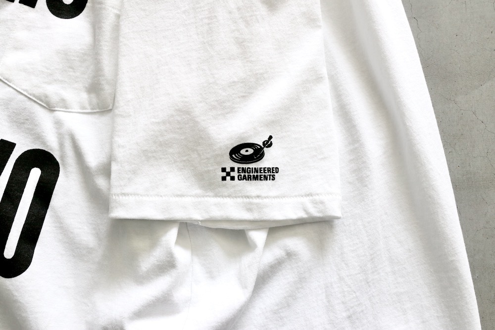 Engineered Garments (���󥸥˥����ɥ�������) "Printed Cross Crew Neck T-shirt -This Are-"
