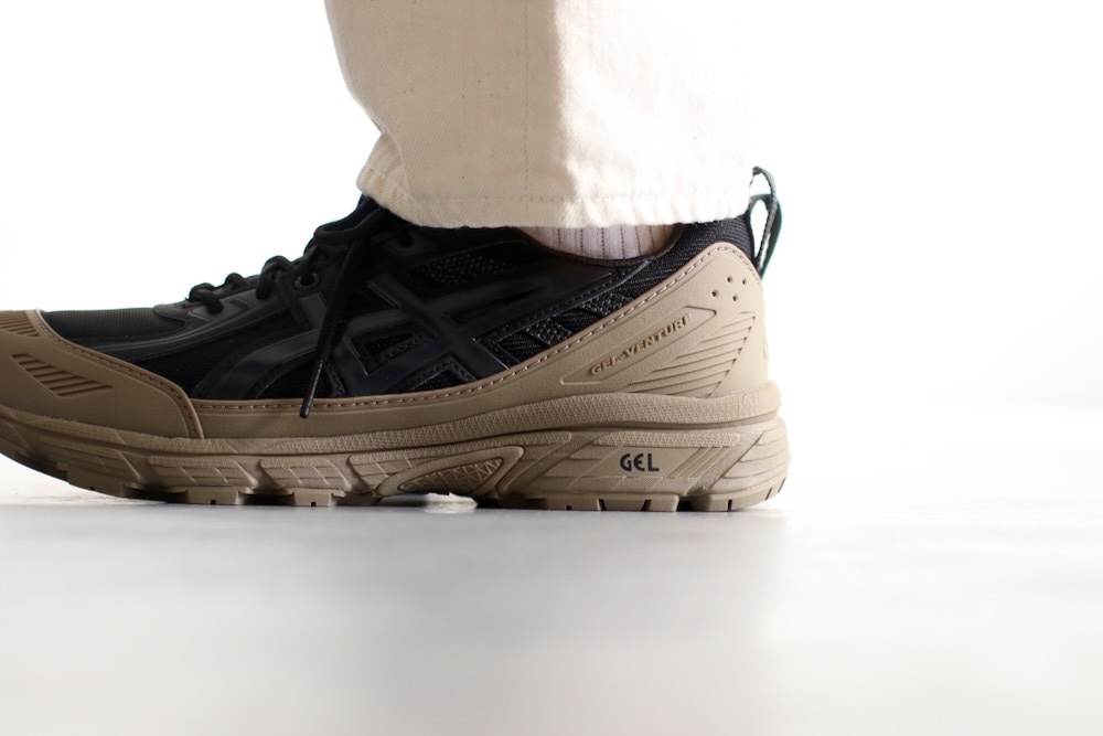 ASICS (アシックス) 