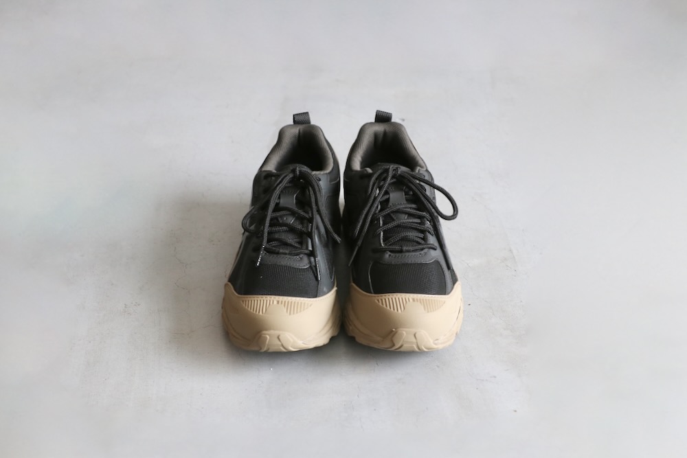 ASICS (�����å���) "GEL-VENTURE 6 SHIELD Black/Pepper"