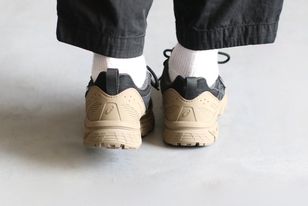 ASICS (アシックス) 