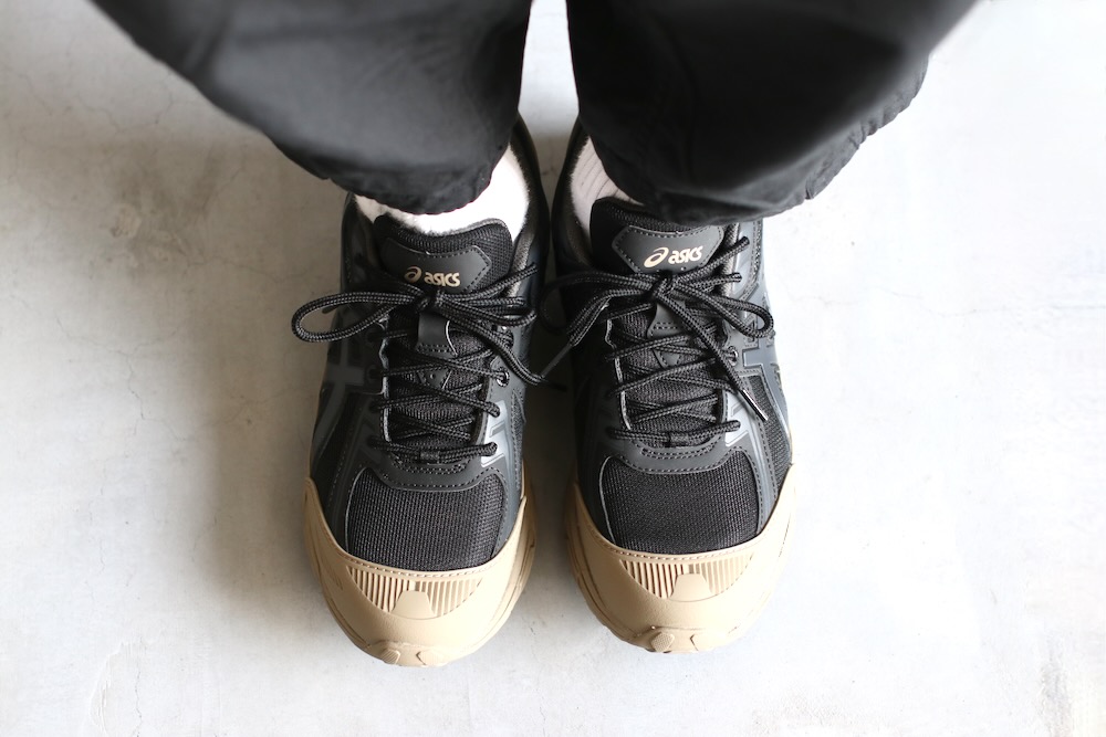 ASICS (アシックス) 