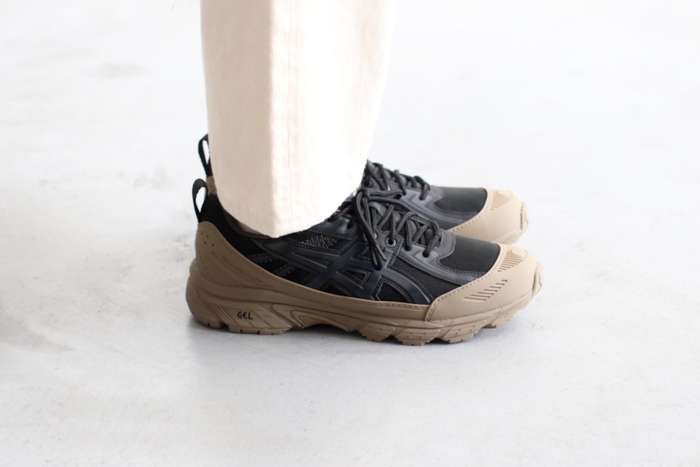 ASICS (�����å���) "GEL-VENTURE 6 SHIELD Black/Pepper"