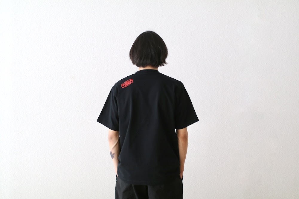 LOOSE JOINTS(롼祤) "NAOHIRO UKAWA - 'GODFATHER against The Difficult language' S/S TEE"