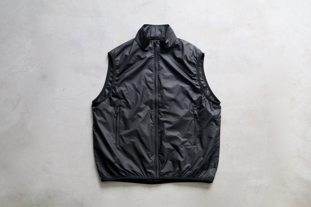 トップス DAIWA PIER39 REVERSIBLE WIND SHIELD VEST 2_000000019543.jpg?1753152126