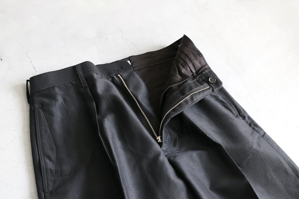 SEVEN BY SEVEN (���֥�Х����֥�) "IN-TUCK TROUSERS - Silk / Wool -"