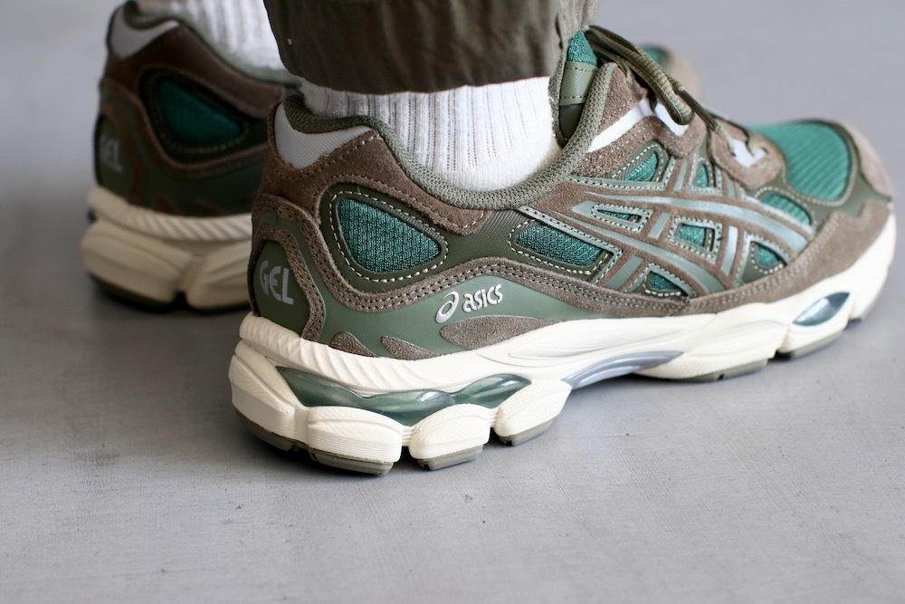 ASICS (アシックス) 