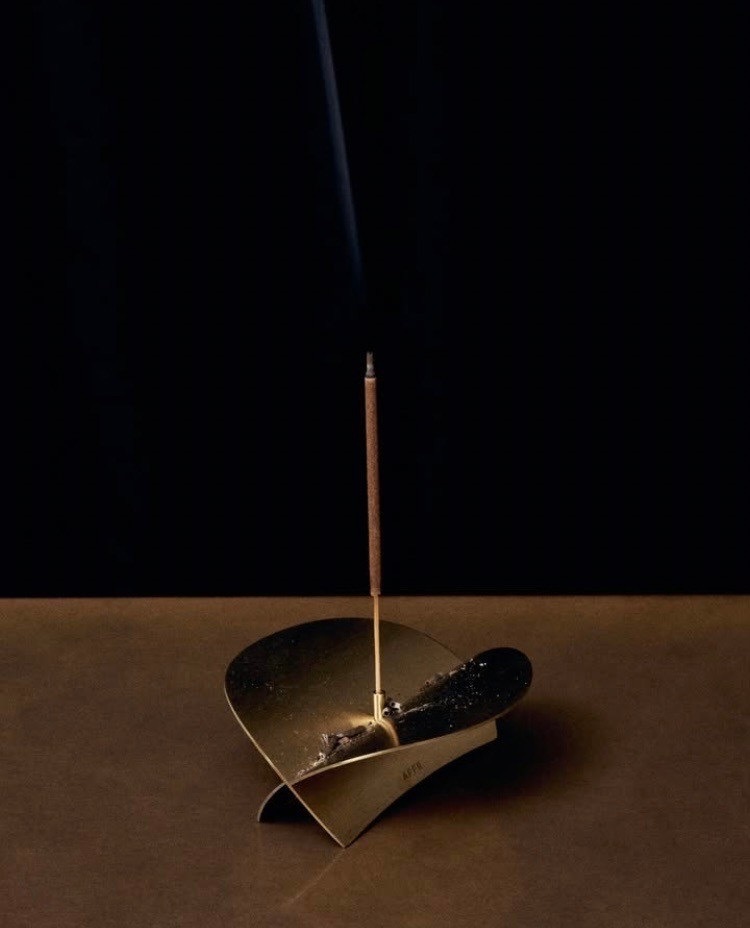APFR(���ݥơ��� �ե쥰���) "BRASS INCENSE HOLDER"