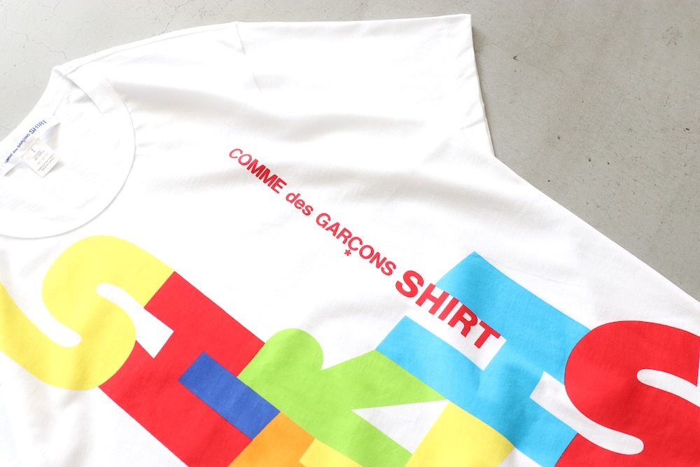 COMME des GARÇONS リッププリント Tシャツ M 短丈 Tシャツ Play Comme des Garcons（プレイ・コムデギャルソン