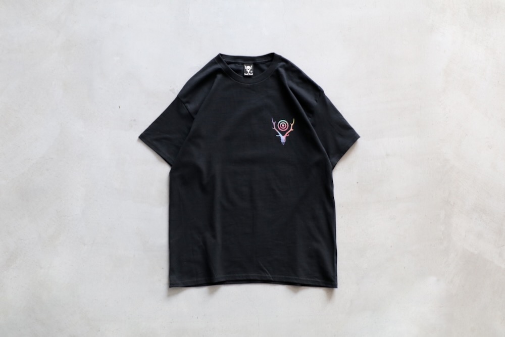 South2 West8 (�������ġ� �������ȥ�����) "S/S Crew Neck Tee - Skull & Target Gradation"
