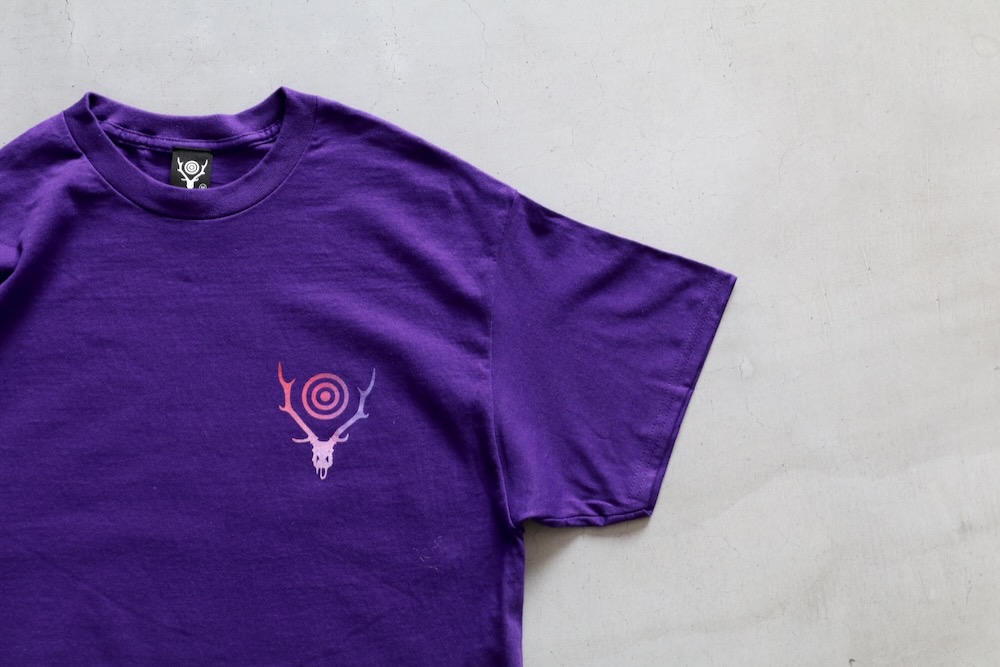 South2 West8 (�������ġ� �������ȥ�����) "S/S Crew Neck Tee - Skull & Target Gradation"