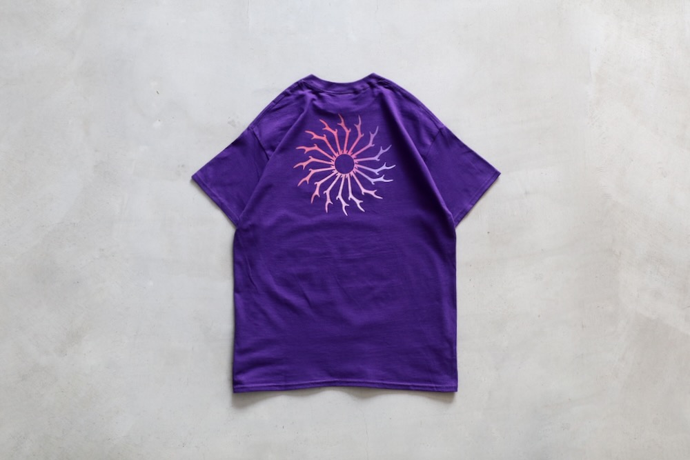 South2 West8 (�������ġ� �������ȥ�����) "S/S Crew Neck Tee - Skull & Target Gradation"