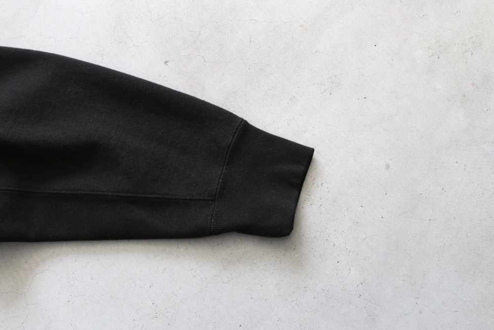 C.E(��������) "AS MCCO CREW NECK"