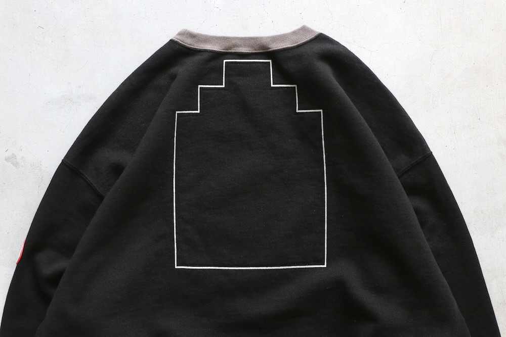 C.E(��������) "AS MCCO CREW NECK"