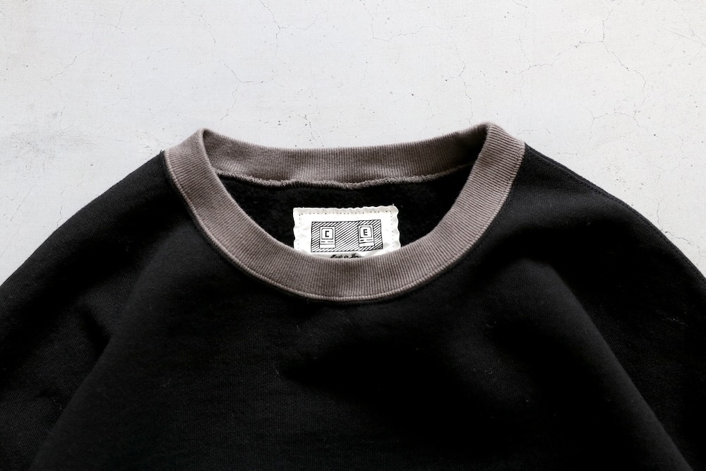 C.E(��������) "AS MCCO CREW NECK"