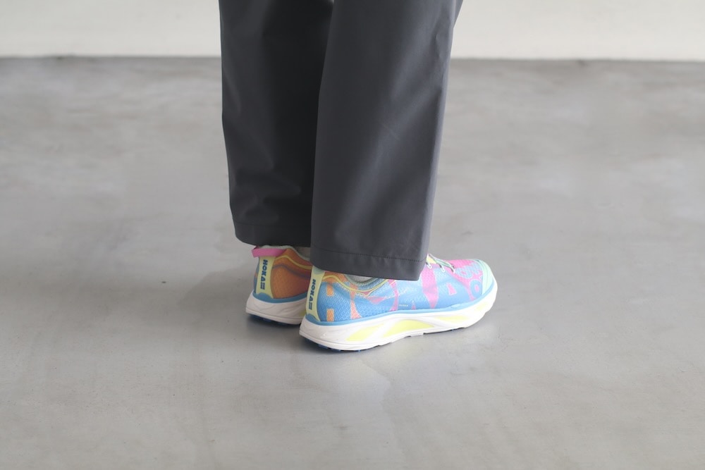 HOKA ONE ONE (ホカ オネ オネ) 