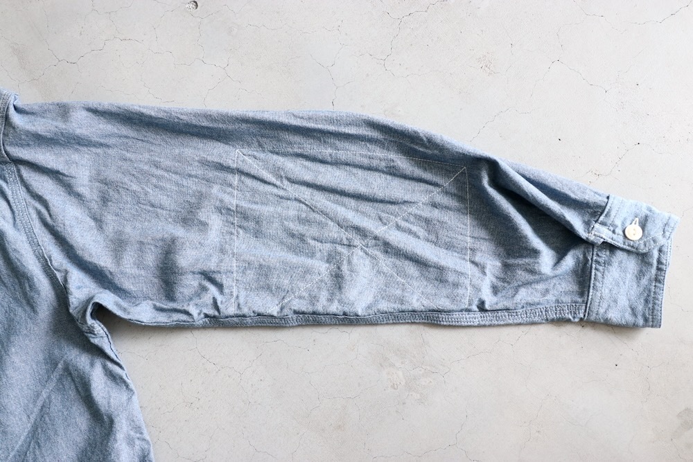 Engineered Garments (���󥸥˥����ɥ�������) "Work Shirt - 4.5oz Cotton Chambray"