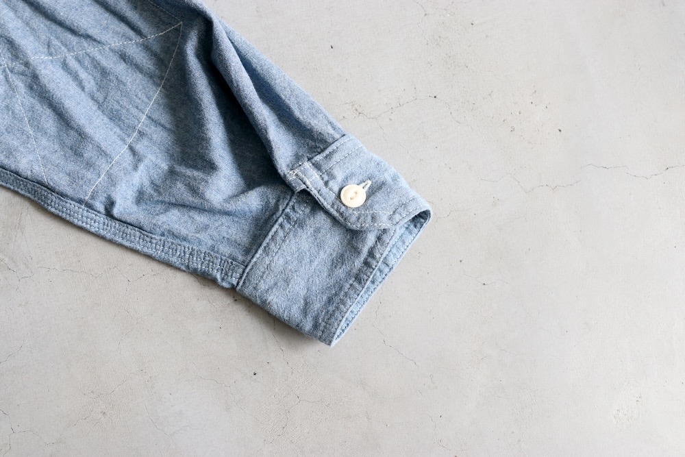 Engineered Garments (���󥸥˥����ɥ�������) "Work Shirt - 4.5oz Cotton Chambray"