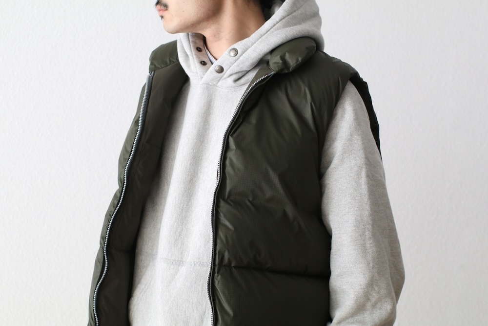 Unlikely (饤꡼) "Unlikely Simple Down Vest"