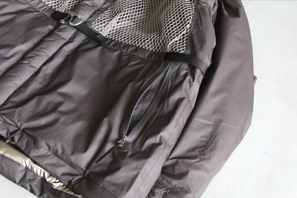 ��WINDSTOPPER��GOLDWIN 0 (������ɥ����� ����) "WINDSTOPPER Padded Composite Parka"