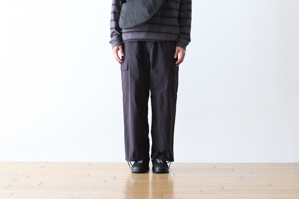 ATON (ȥ) "AIR WEATHER SHORT UTILITY CARGO PANTS"