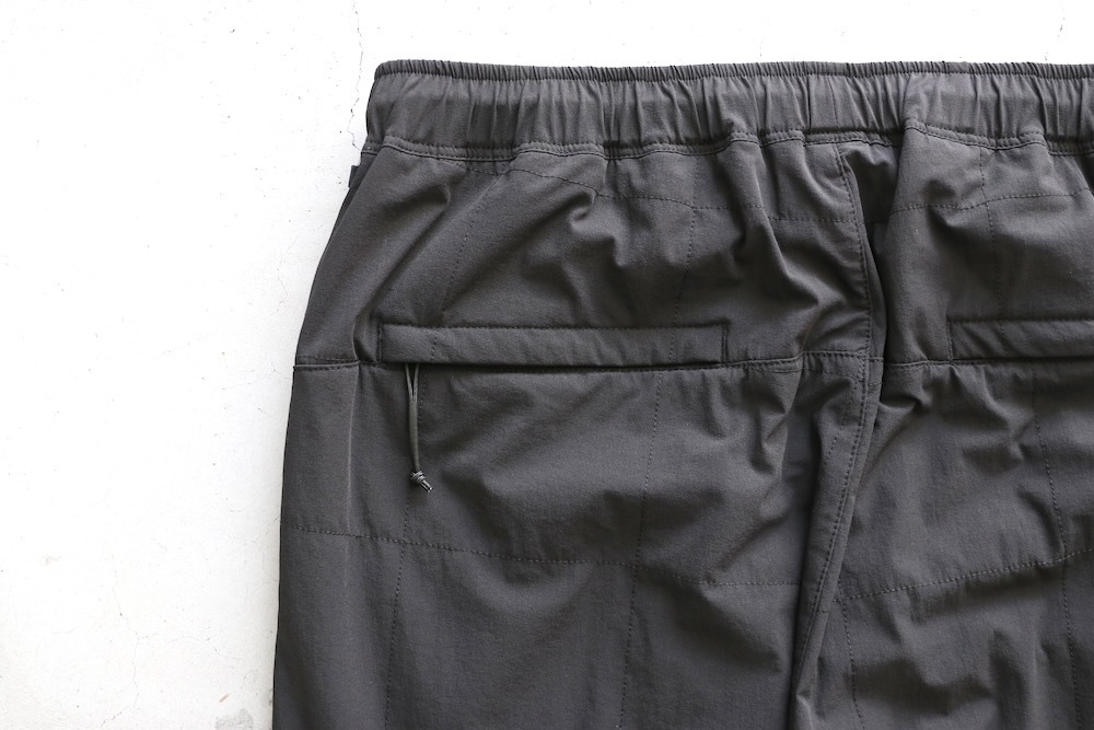 ��limited��WILDTHINGS �� Poliquant(�磻��ɥ��󥰥� �� �ݥꥯ�����) "WILDTHINGS | Poliquant THE ECWCS DEFORMED QUILTING TRACK PANTS / CORDURA Fabric AND POLARTEC"