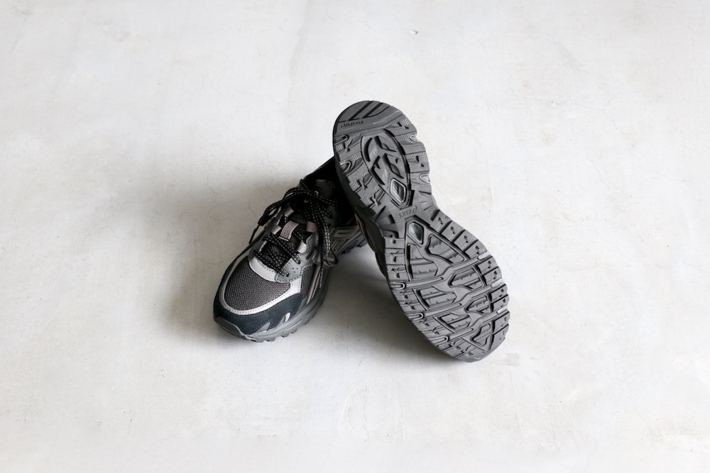 ASICS (�����å���) "GEL-SONOMA TR62 -Black/Graphite Grey-"