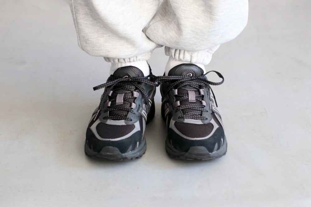 ASICS (�����å���) "GEL-SONOMA TR62 -Black/Graphite Grey-"