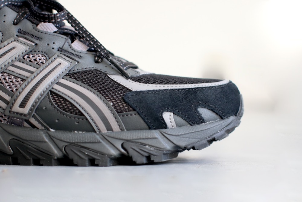 ASICS (�����å���) "GEL-SONOMA TR62 -Black/Graphite Grey-"