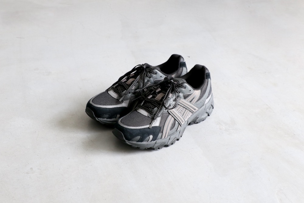 ASICS (�����å���) "GEL-SONOMA TR62 -Black/Graphite Grey-"