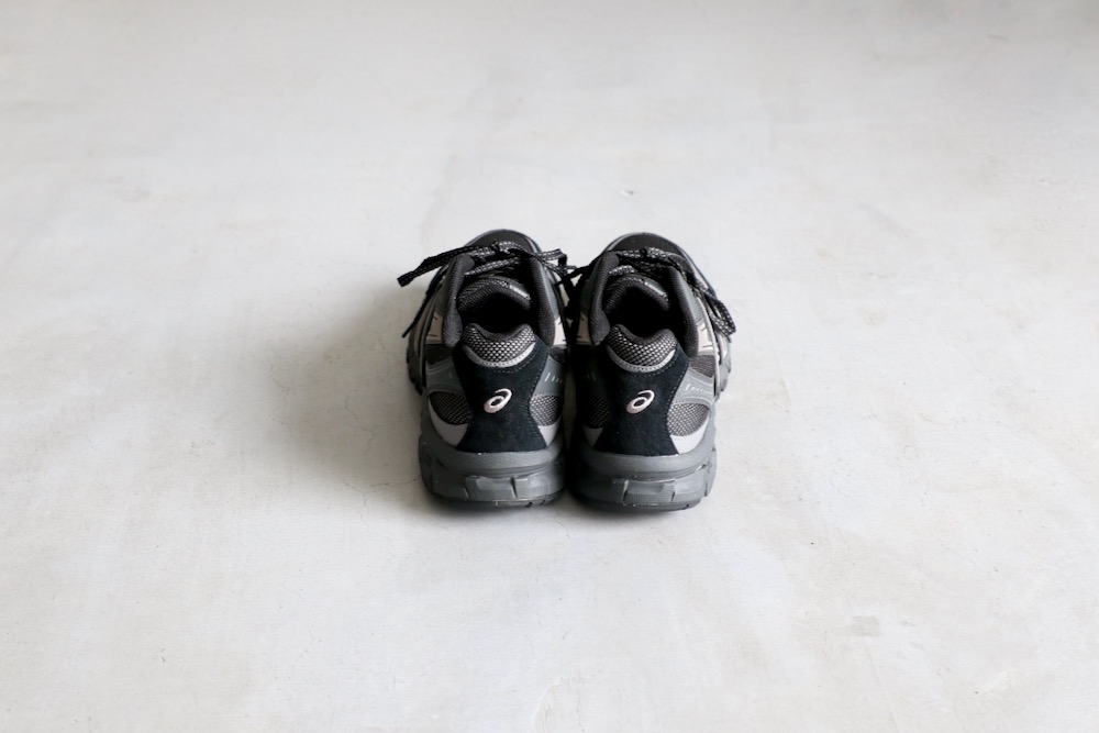 ASICS (�����å���) "GEL-SONOMA TR62 -Black/Graphite Grey-"