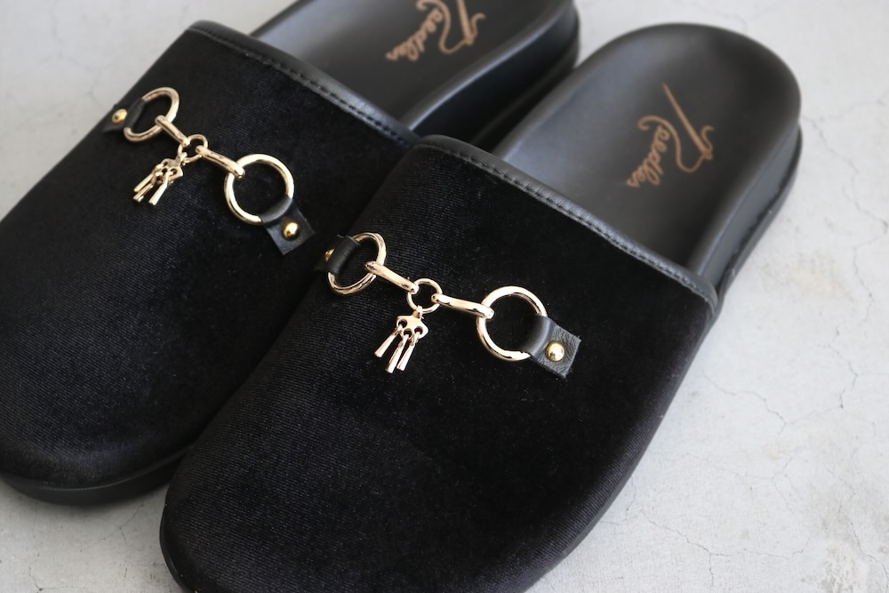 Needles(�ˡ��ɥ륺) "Bit Tassel Velvet Slip-In"