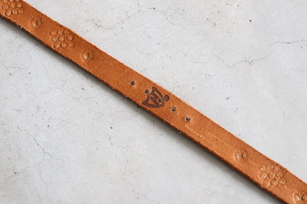 HTC / HOLLYWOOD TRADING COMPANY (エイチティーシー) 