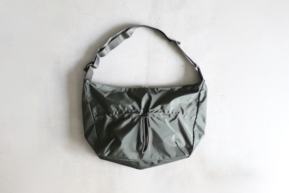 F/CE.( ���ե�������) "420 re/cor 2WAY SHOULDER TOTE"