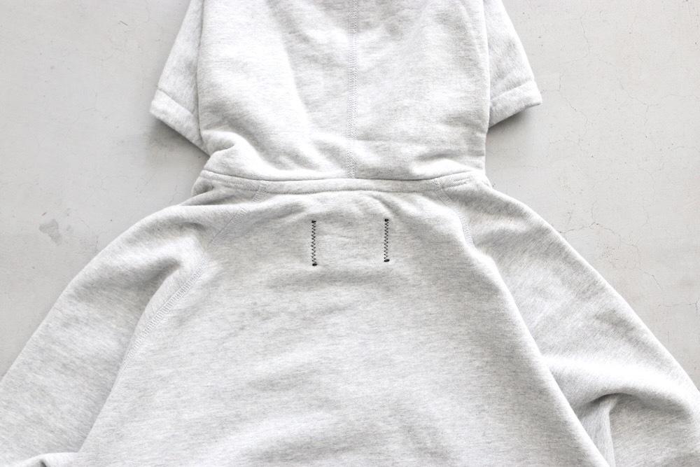 REIGNING CHAMP (�쥤�˥󥰥�����) ��MIDWEIGHT TERRY RELAXED HOODIE��