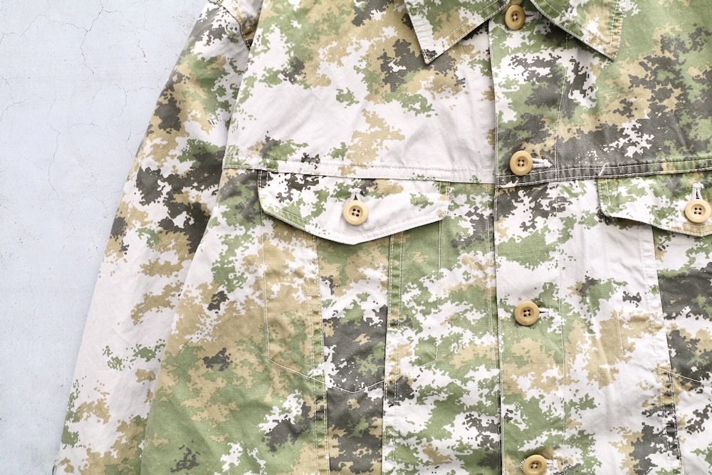 ts(s) (�ƥ�����������) "Double Flap Pocket Short Jacket -Garment Dye Camo Print Cotton Cloth"