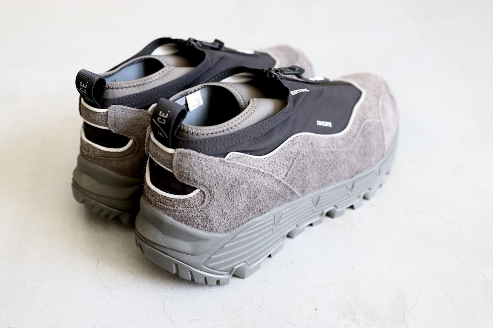 ��limited��F/CE. �� Suicoke(���� �������� �� �������å�) "AKK-ZIP-FCE"