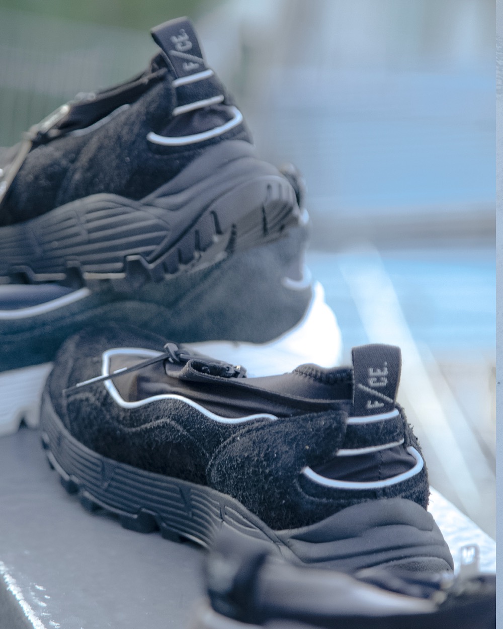 ��limited��F/CE. �� Suicoke(���� �������� �� �������å�) "AKK-ZIP-FCE"