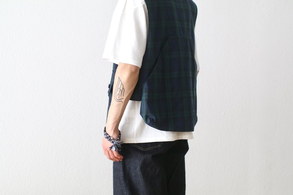 Engineered Garments (���󥸥˥����ɥ�������) "Fowl Vest - Blackwatch Cotton Linen"