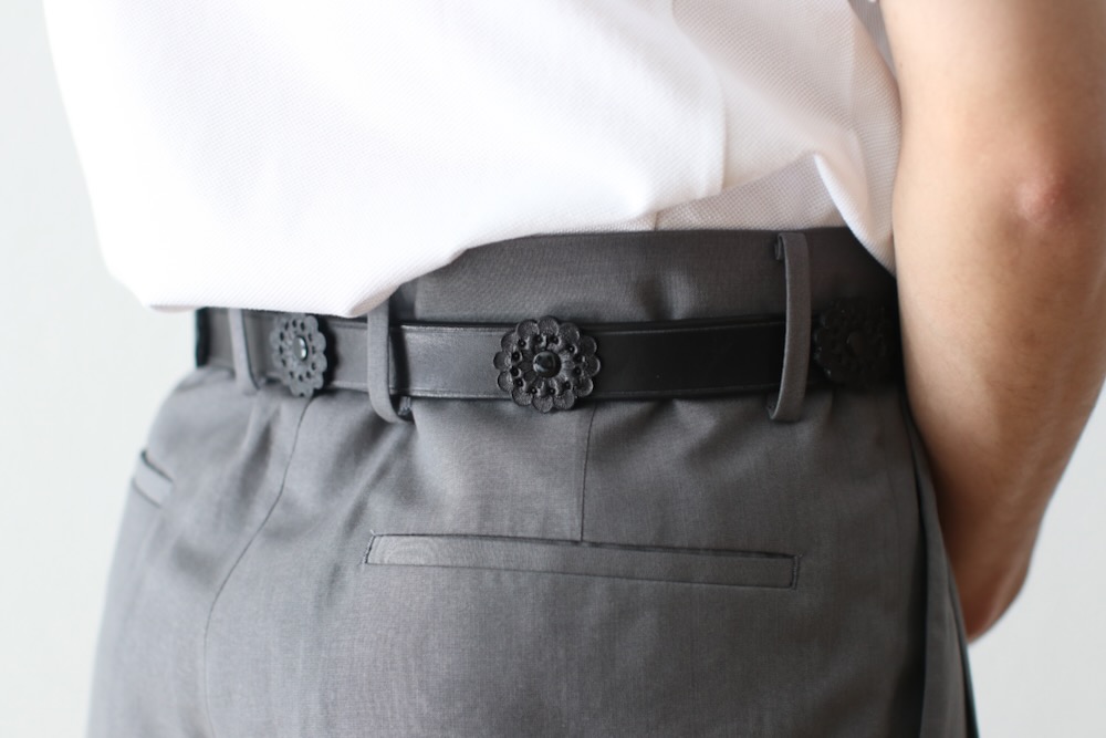 ��limited��SEVEN BY SEVEN �� Rooster King & Co., (���֥�Х����֥� �� �롼���������� ����� ����ѥˡ�) "LEATHER FLOWER CONCHO BELT"