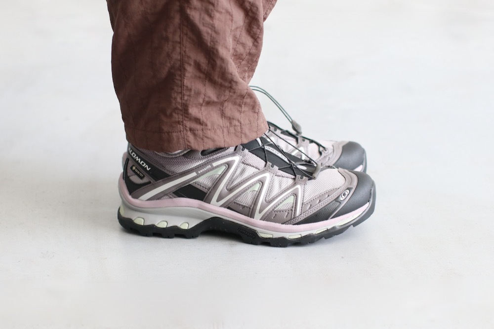 SALOMON(�������)"XT-QUEST GTX Gull/Plum Kitten/Black"