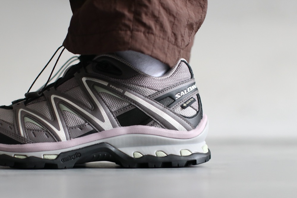 SALOMON(�������)"XT-QUEST GTX Gull/Plum Kitten/Black"