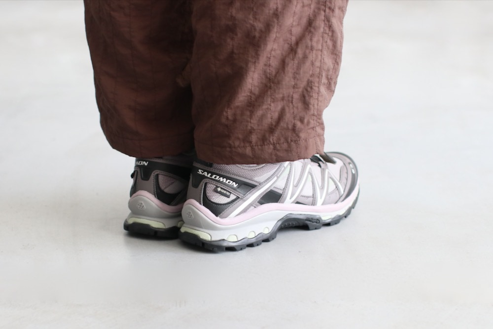 SALOMON(�������)"XT-QUEST GTX Gull/Plum Kitten/Black"