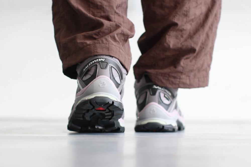 SALOMON(�������)"XT-QUEST GTX Gull/Plum Kitten/Black"