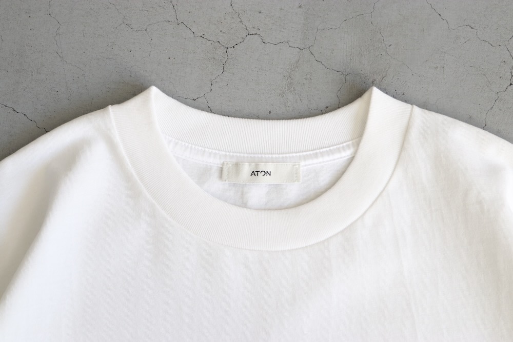 ATON (ȥ) "FRESCA PLATE OVERSIZED T-SHIRT"